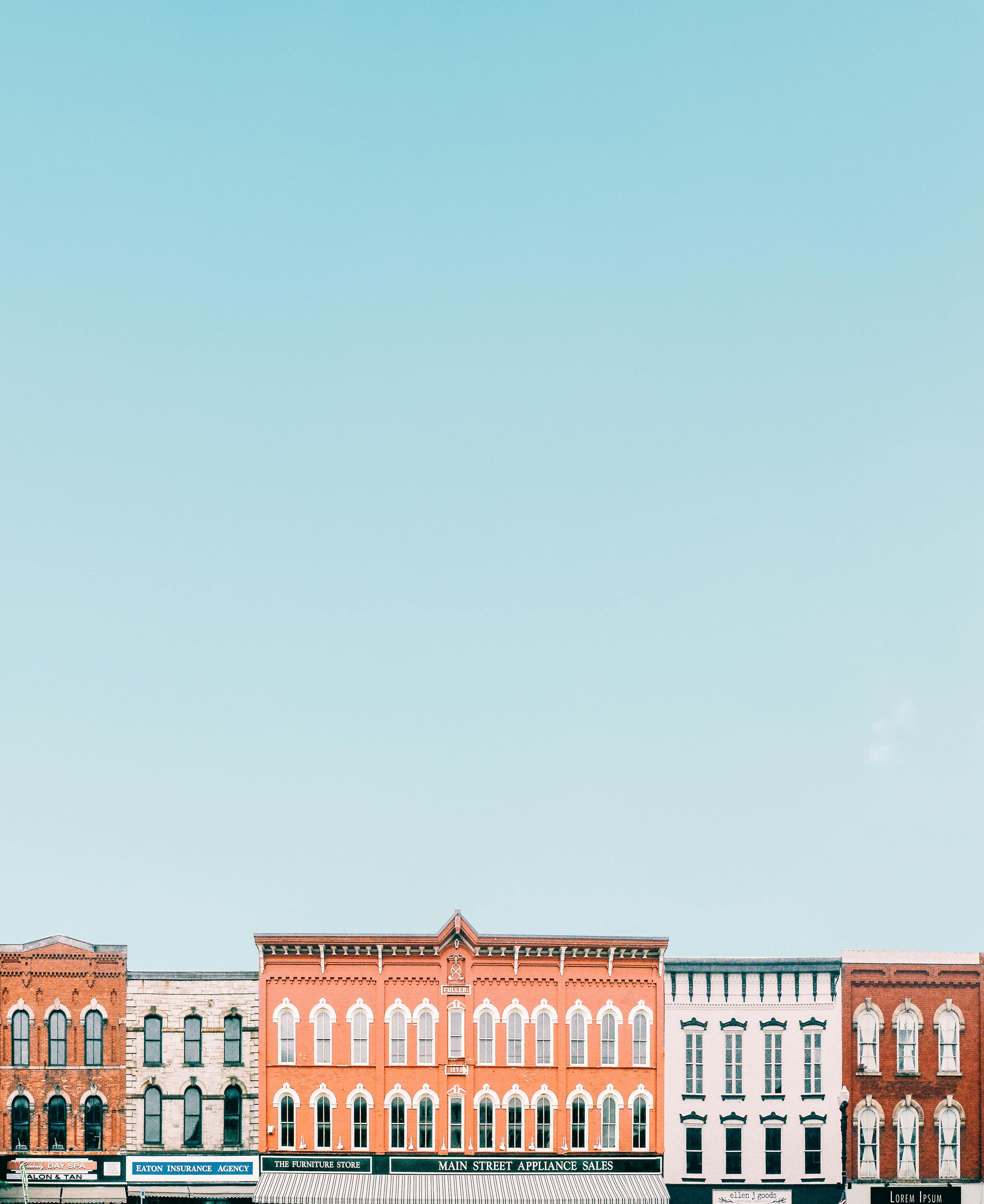 Fachadas coloridas restauradas